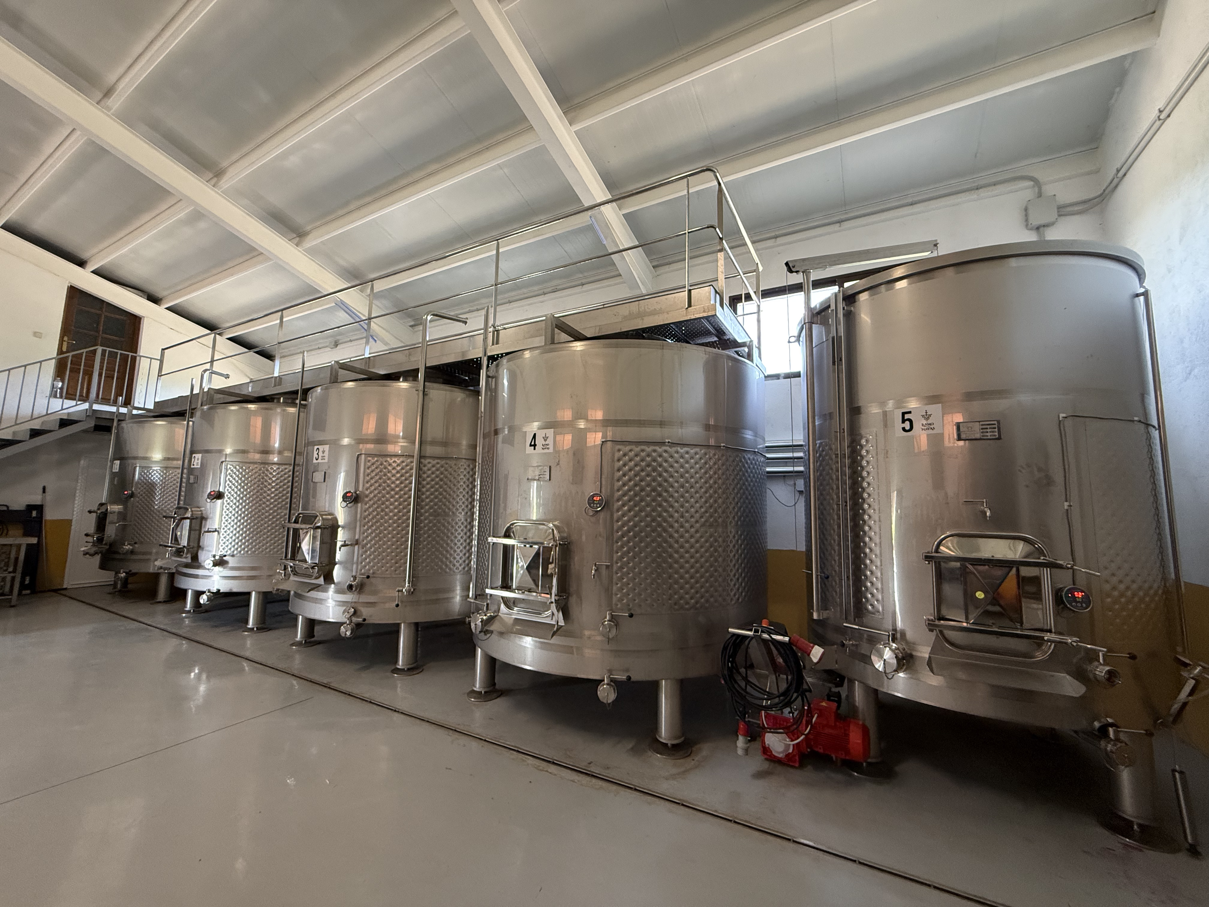 Batería de depósitos de acero inoxidable